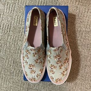 Double Decker Floral Green Keds | Size 11